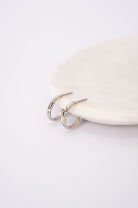Aros tipo argollas en platino con diamantes