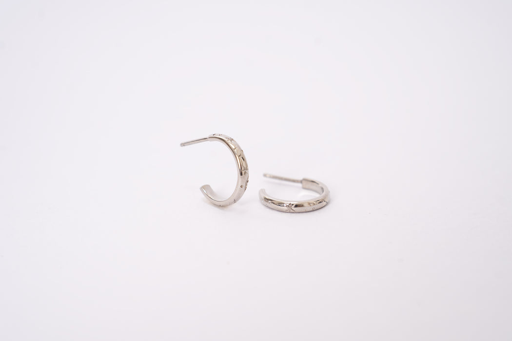Aros tipo argollas en platino con diamantes