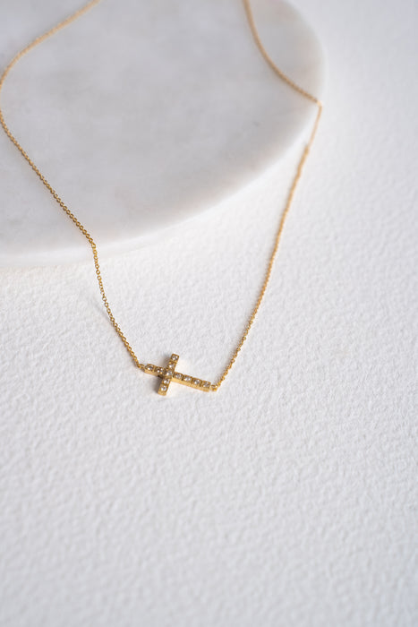 Cadena con cruz en oro amarillo 18K y diamantes - Tamaño 14 mm