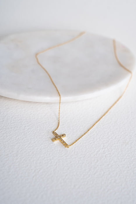 Cadena con cruz en oro amarillo 18K y diamantes - Tamaño 14 mm