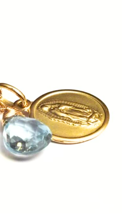 Sagrada - Cadena Medalla Virgen de Guadalupe oro amarillo 18K - 12 mm con aguamarina