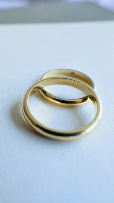 Argolla de matrimonio inglesa tradicional oro amarillo 18k 3.0 mm en oro amarillo 18K