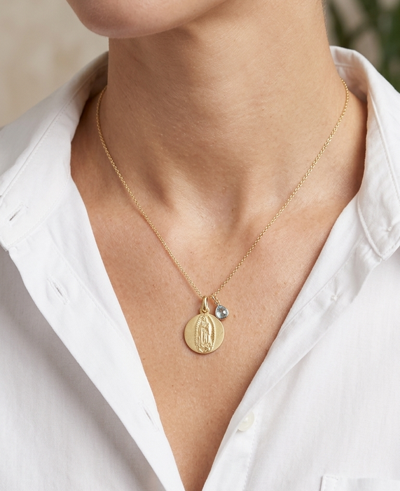 Sagrada - Cadena y Medalla Virgen Guadalupe oro amarillo 18K - 14 mm con aguamarina